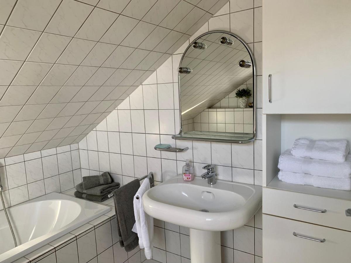 Meine Oase Ferienwohnung !!! Nicht Fuer Monteure !!! Horn-Bad Meinberg Buitenkant foto