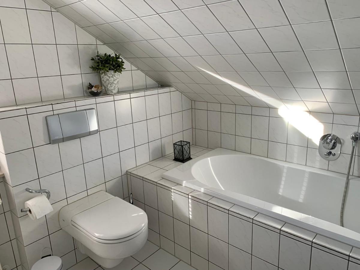 Meine Oase Ferienwohnung !!! Nicht Fuer Monteure !!! Horn-Bad Meinberg Buitenkant foto